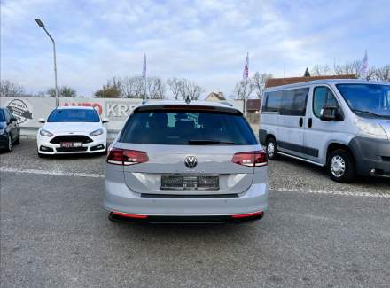 Volkswagen - Passat