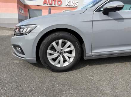 Volkswagen - Passat