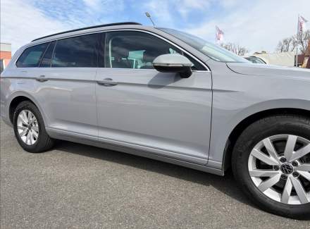 Volkswagen - Passat