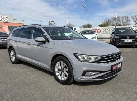 Volkswagen - Passat