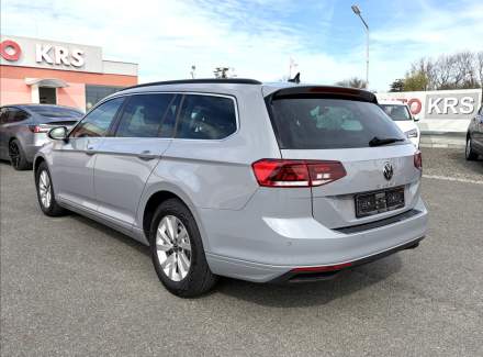 Volkswagen - Passat