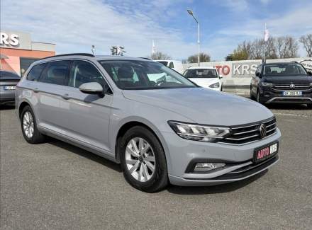 Volkswagen - Passat