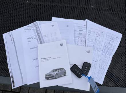 Volkswagen - Passat