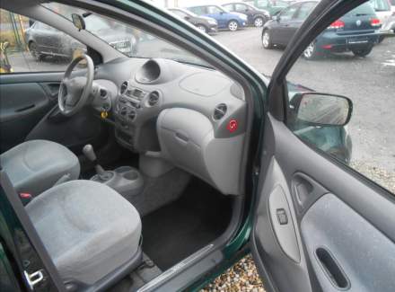 Toyota - Yaris