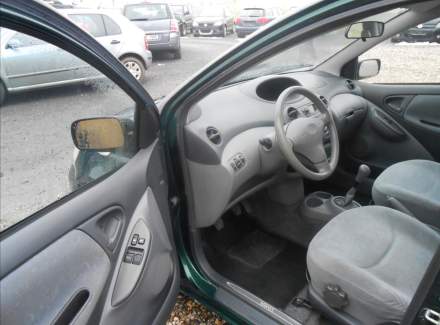 Toyota - Yaris