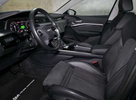 Audi - E-tron