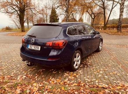 Opel - Astra