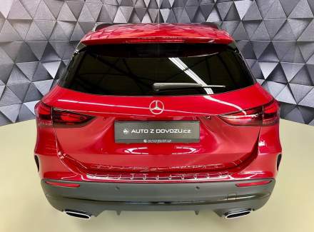 Mercedes-Benz - GLA