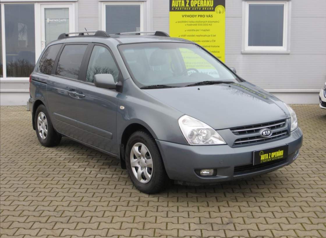Kia - Carnival