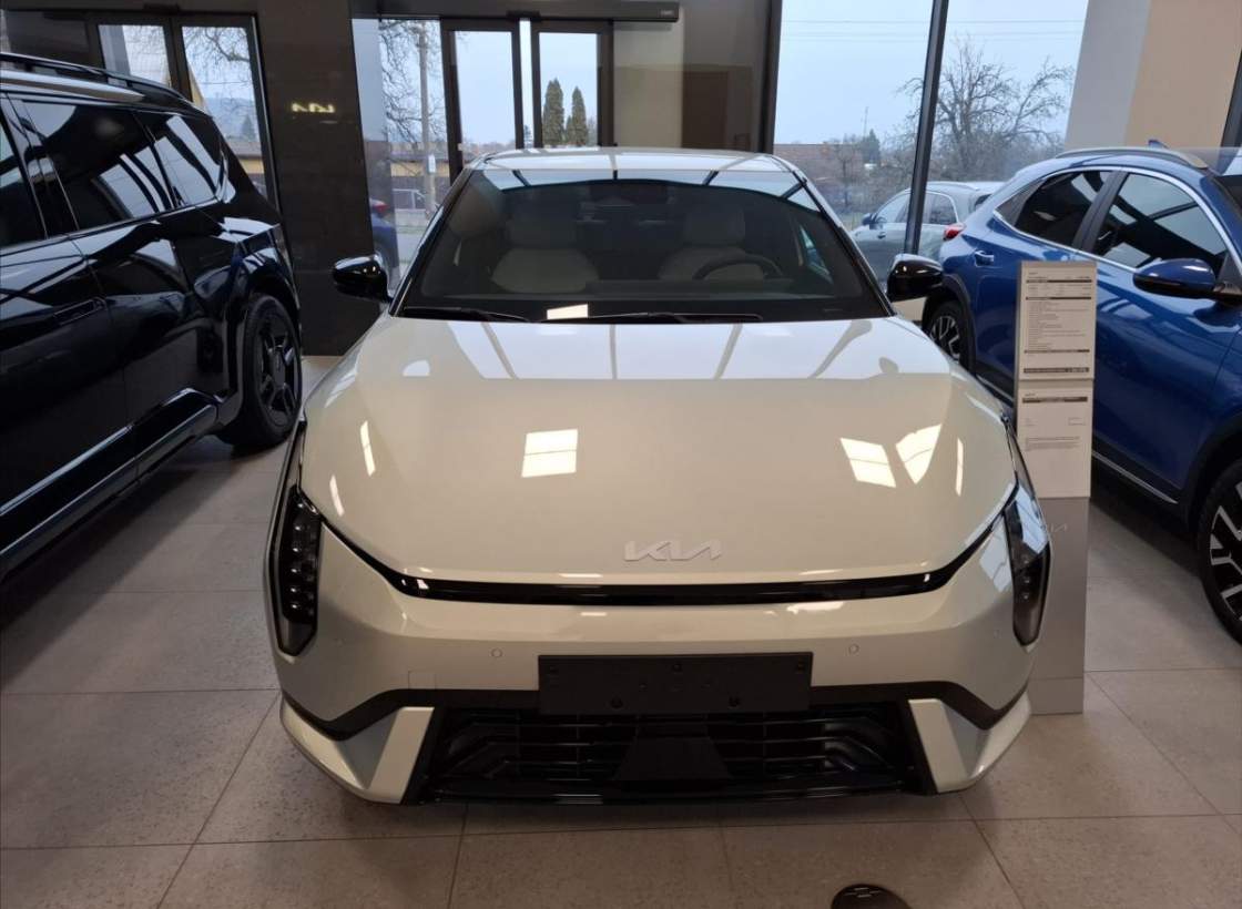Kia - EV4