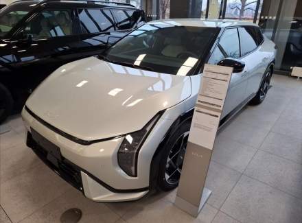 Kia - EV4