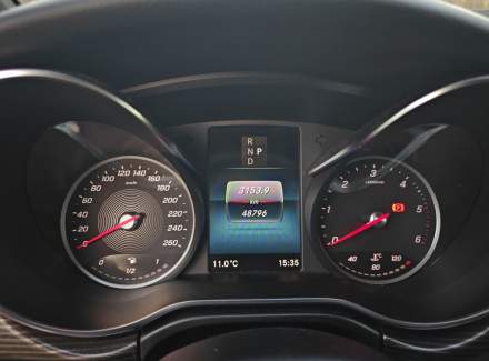 Mercedes-Benz - V-class