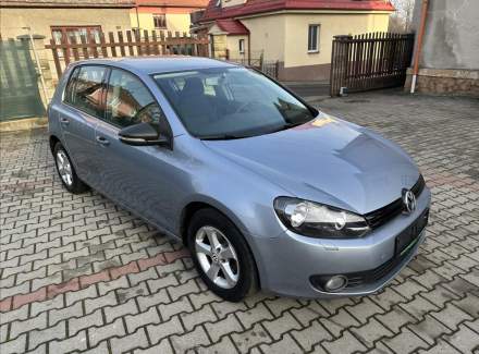 Volkswagen - Golf