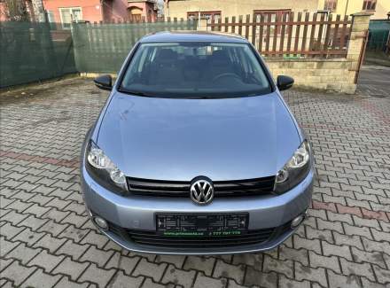 Volkswagen - Golf