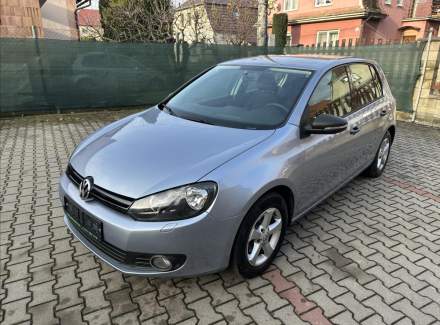 Volkswagen - Golf
