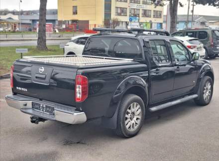 Nissan - Navara