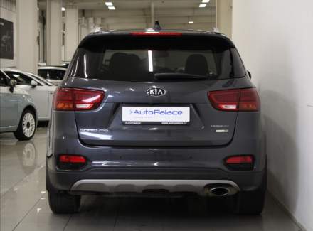 Kia - Sorento