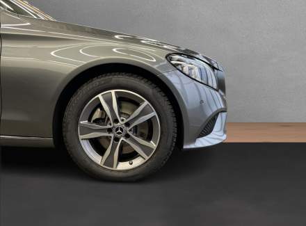 Mercedes-Benz - C-class