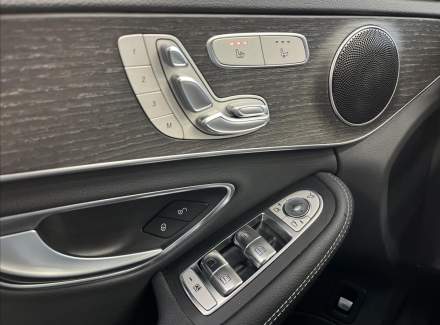 Mercedes-Benz - C-class