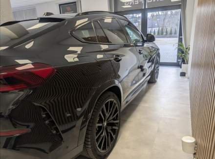 BMW - X6