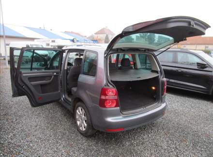 Volkswagen - Touran