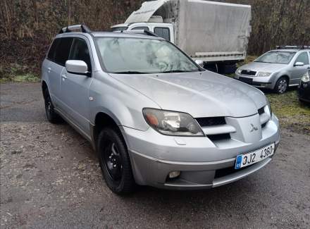 Mitsubishi - Outlander