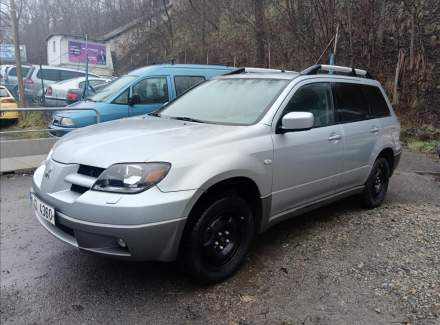 Mitsubishi - Outlander