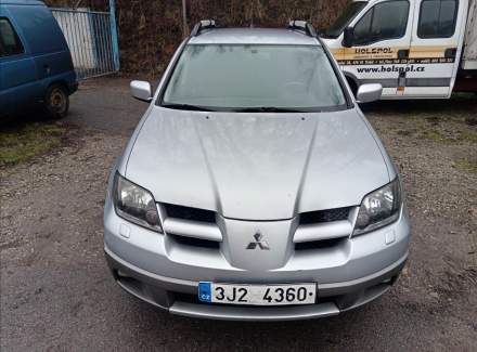 Mitsubishi - Outlander
