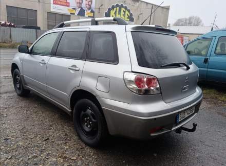 Mitsubishi - Outlander