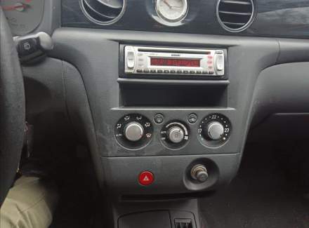 Mitsubishi - Outlander