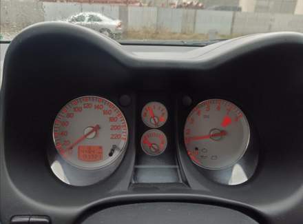 Mitsubishi - Outlander