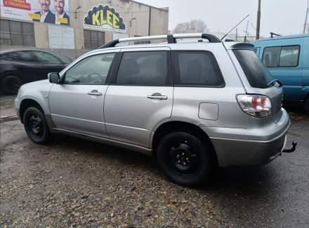 Mitsubishi - Outlander