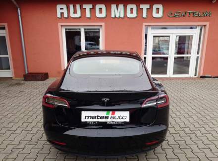 Tesla - Model 3