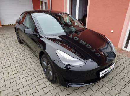 Tesla - Model 3