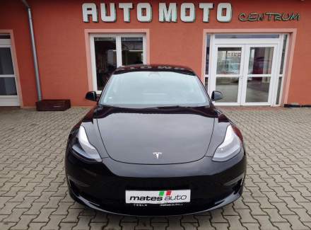 Tesla - Model 3