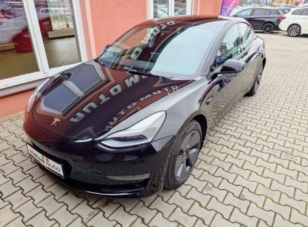 Tesla - Model 3