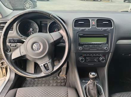 Volkswagen - Golf