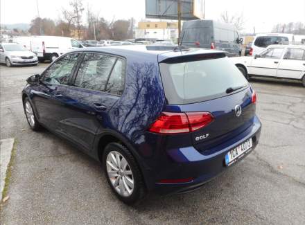 Volkswagen - Golf