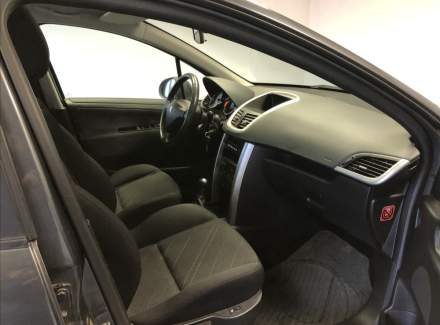 Peugeot - 207