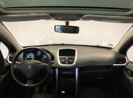 Peugeot - 207