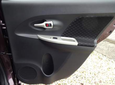 Toyota - Urban Cruiser