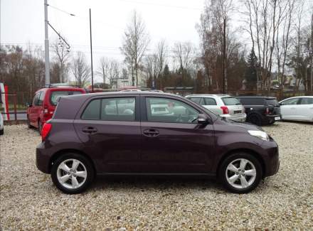 Toyota - Urban Cruiser