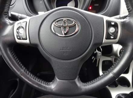 Toyota - Urban Cruiser