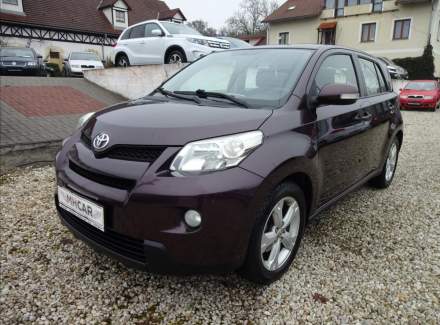 Toyota - Urban Cruiser