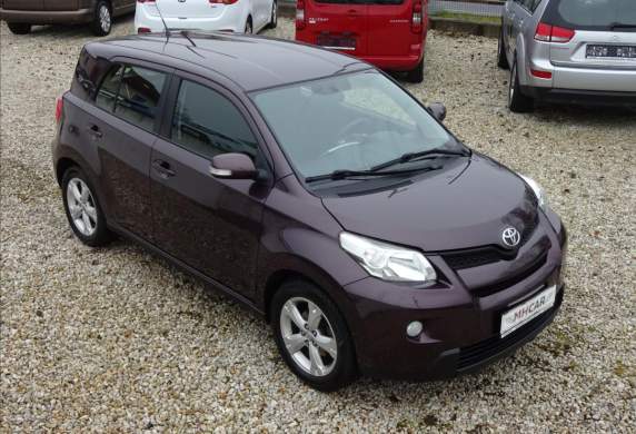 Toyota - Urban Cruiser