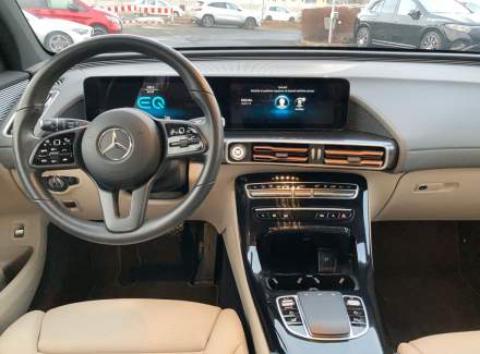 Mercedes-Benz - EQC