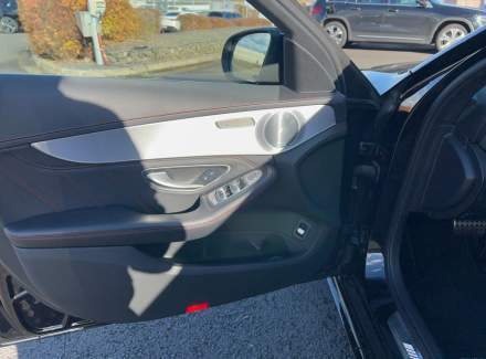 Mercedes-Benz - C-class