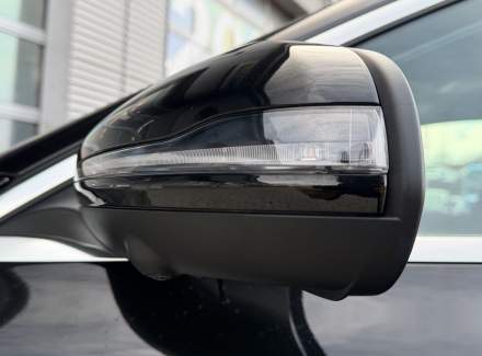 Mercedes-Benz - C-class