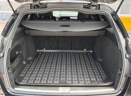 Mercedes-Benz - C-class