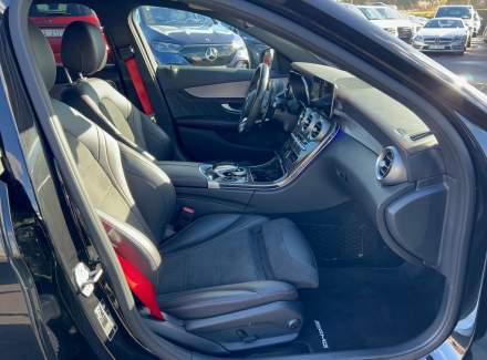 Mercedes-Benz - C-class